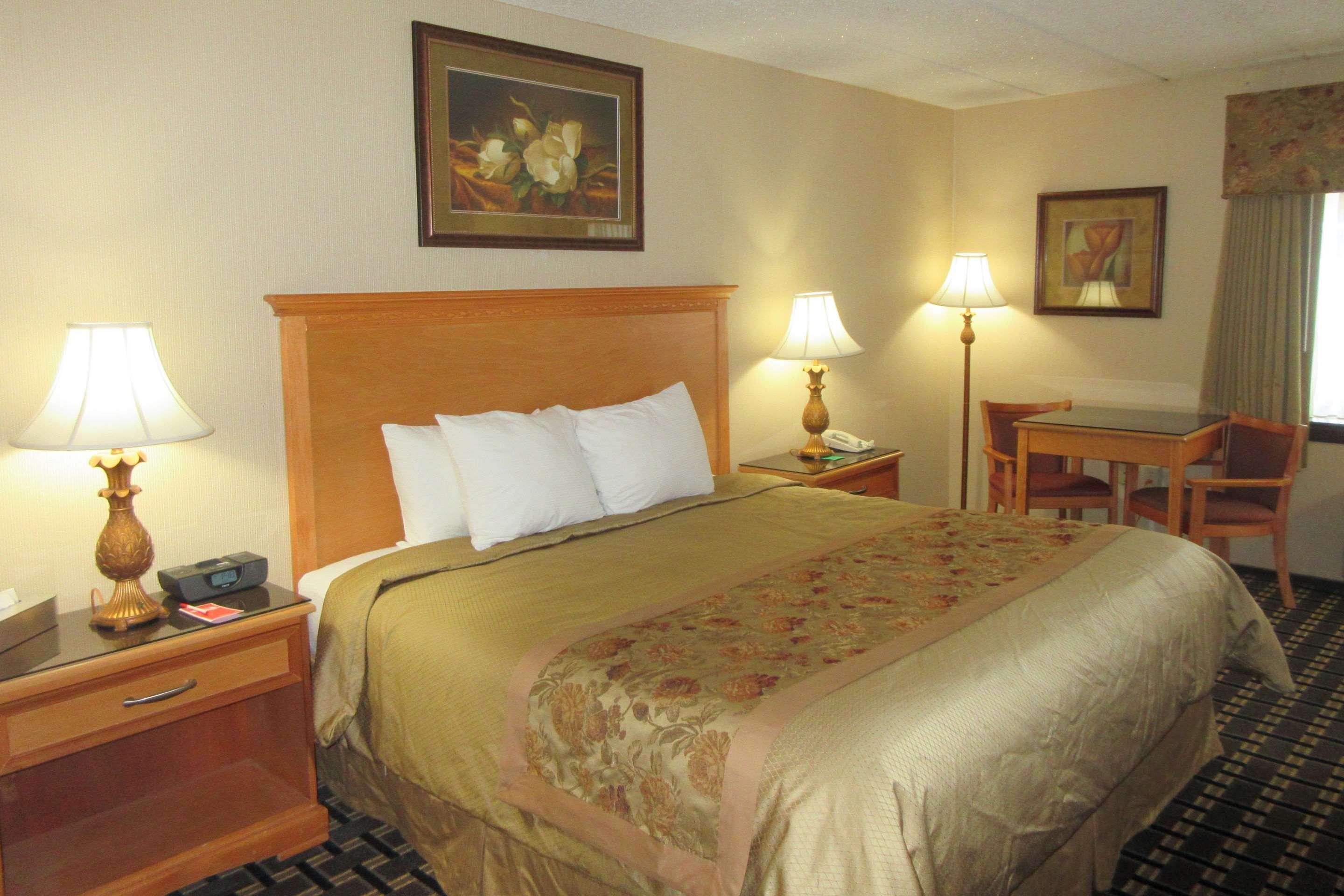 Econo Lodge Quakertown Exterior foto